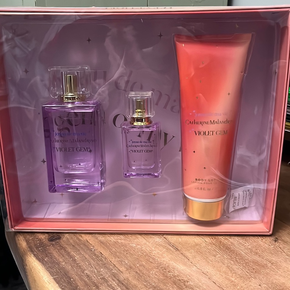 Catherine Malandrino 3 piece set with 2 Parfums & Body Lotion